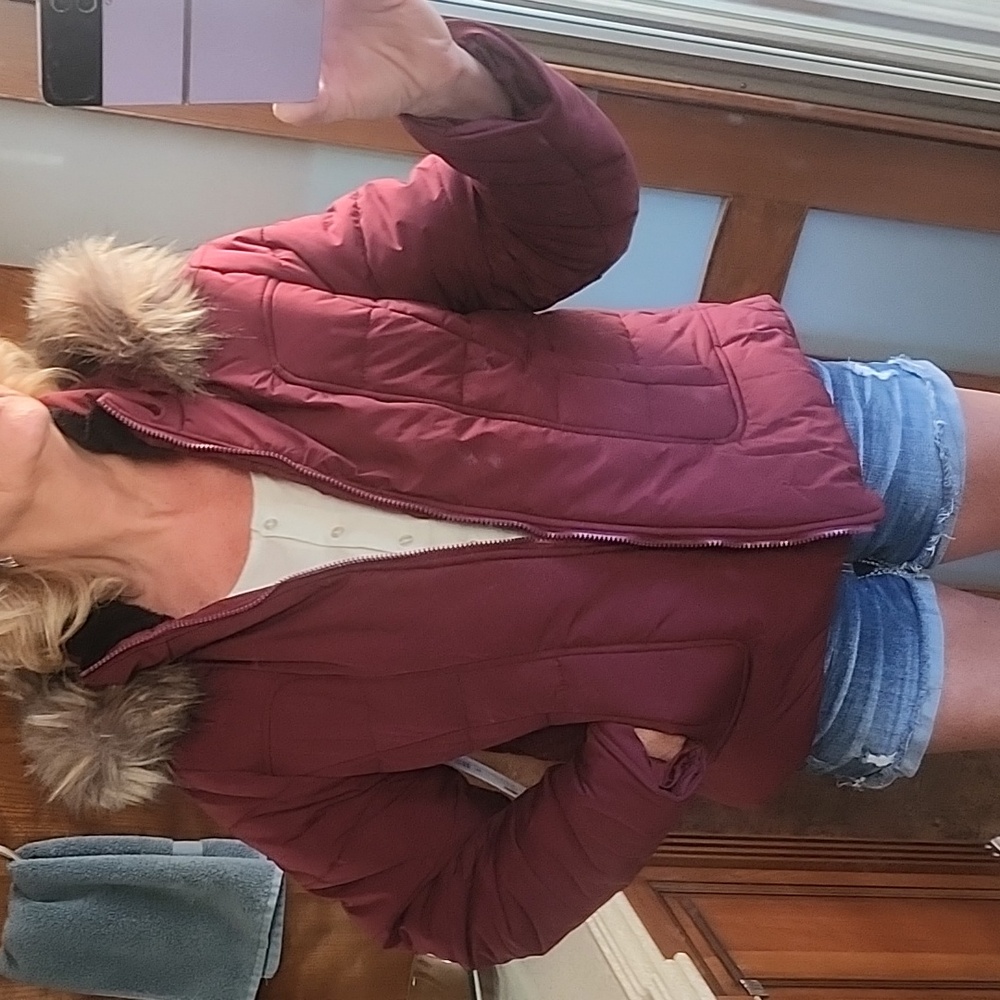 NWT Maralyn & Me Wine Hooded Cozy Puffer Coat With Faux Fur Trim Size XL